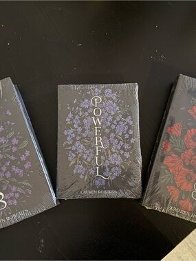 Owlcrate Powerless set by Lauren Roberts